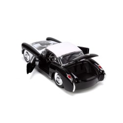 Chevrolet Corvette W/Wolfman Figure HOLLYWOOD RIDES 1957 - Jada