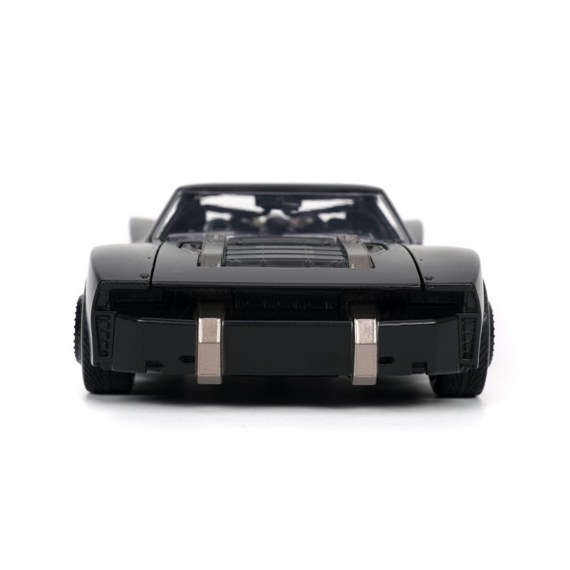 Batmobile The Batman W/Batman Figure DC COMICS 2022 - Jada