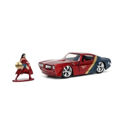 Pontiac Firebird W/Wonder Woman Figure DC COMICS 1972 - Jada