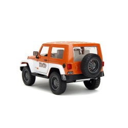 Jeep Wrangler W/M&M's Orange Figure HOLLYWOOD RIDES 2007 - Jada