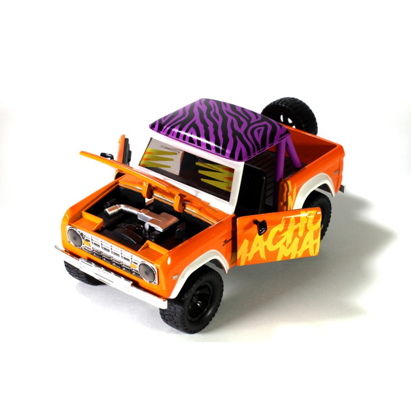 Ford Bronco W/ Macho man's Figure HOLLYWOOD RIDES 1973 - Jada
