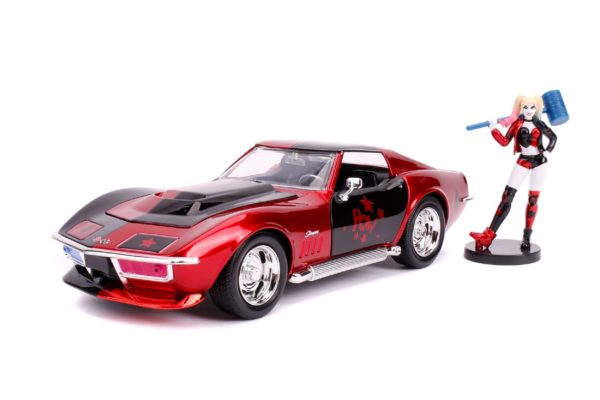Chevrolet Chevy Corvette Stingray W/Harley Quinn Figure - 1969