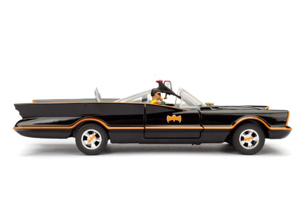 Batmobile Classic W/Batman&Robin Figure  1966